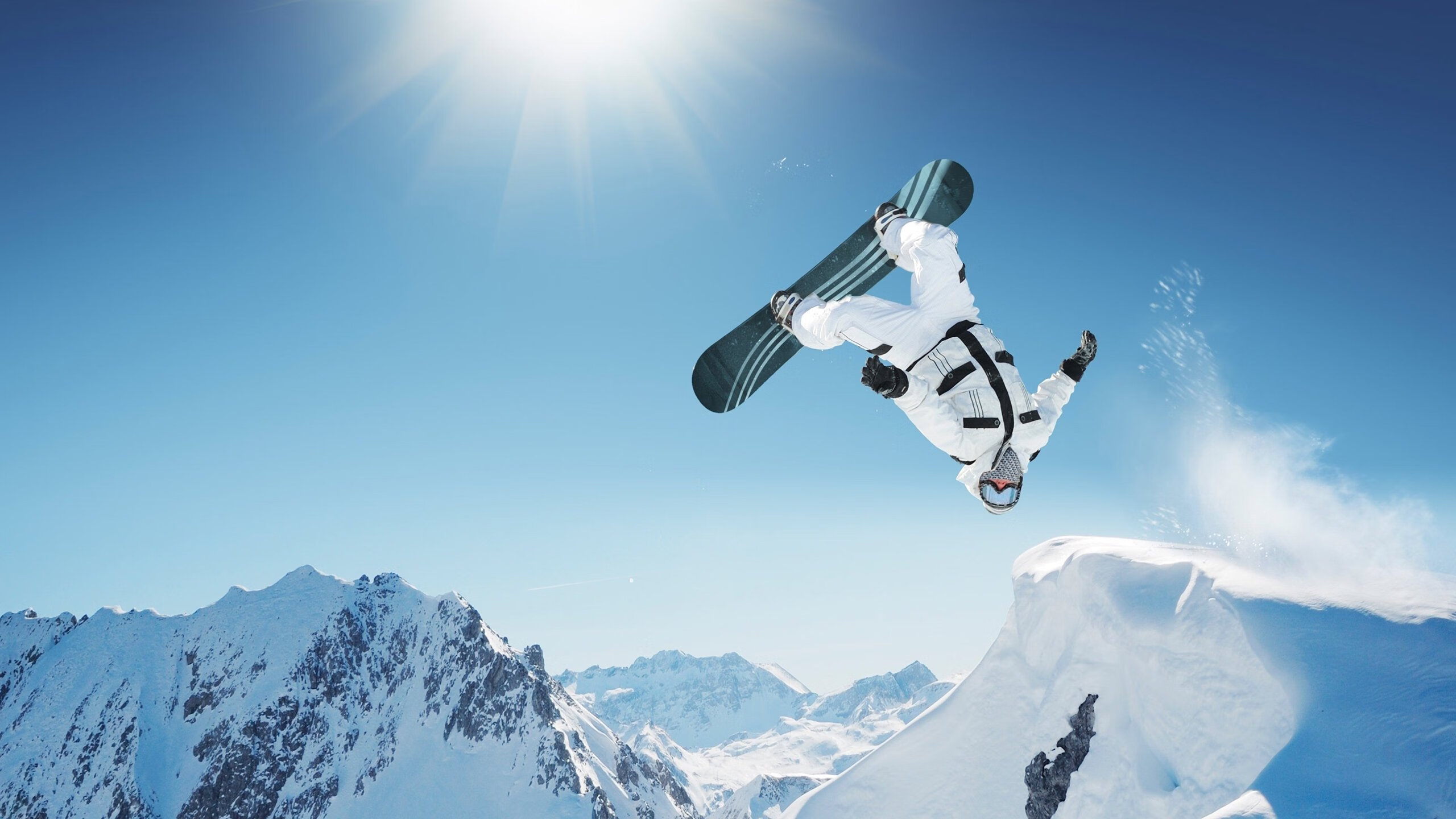 “安赫尔·巴尔博萨的全场运动能力，推动阿根廷美洲狮队战术多元化”